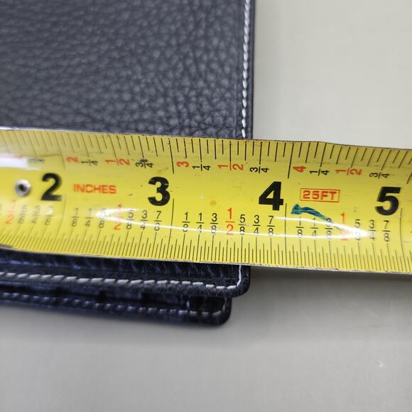 New Hugo Boss 12 compartment wallet black leather. - Picture 8 of 8